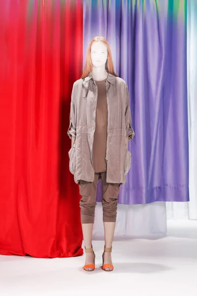 Look 15